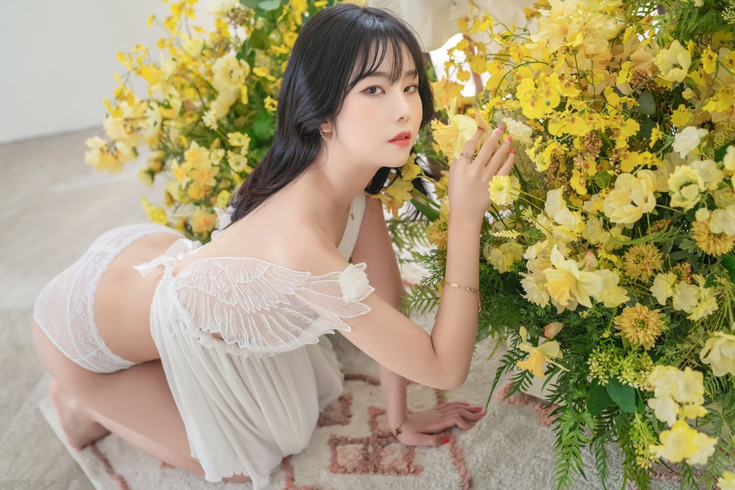Yuna Webpictorial Flowers (22)