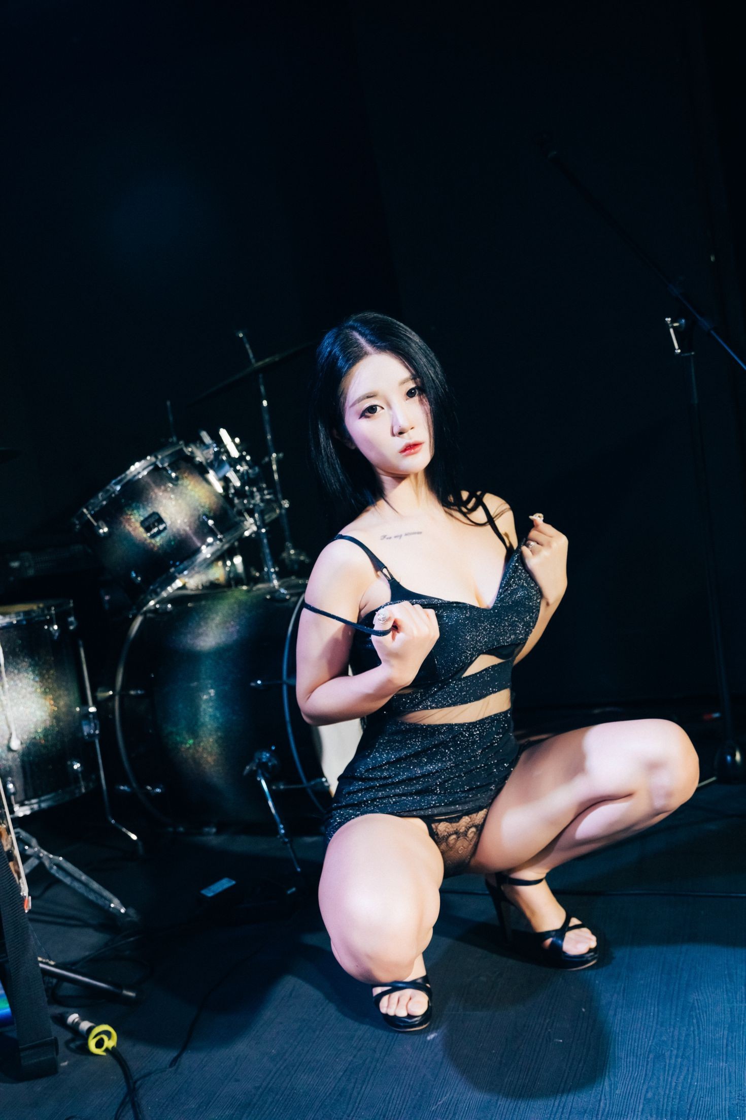 LOOZY 韩国美少女模特性感写真 Bomi Covert stage (12)